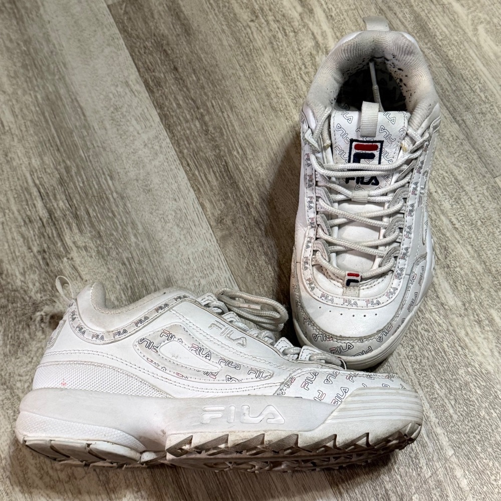 Fila Disruptor II Repeat White Logo Chunky Sneakers 5FM00536-125 Womens 6.5